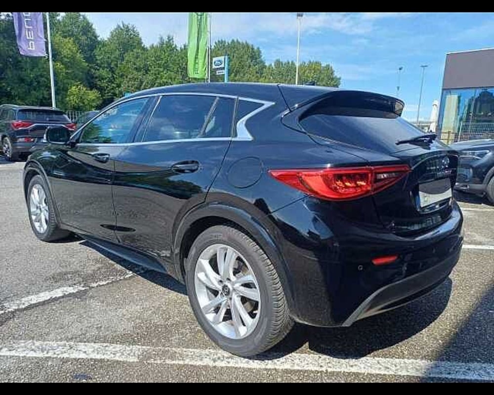 Infiniti Q30 usata a Venezia (4)