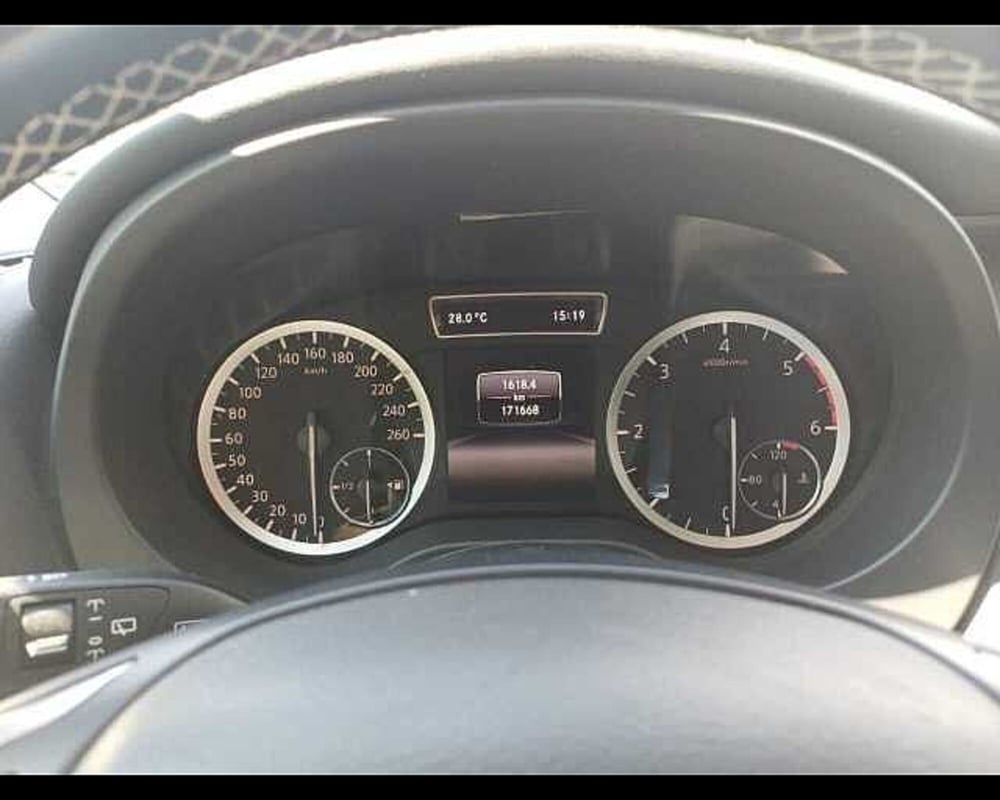 Infiniti Q30 usata a Venezia (7)