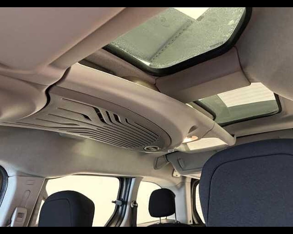 Citroen Berlingo usata a Milano (14)
