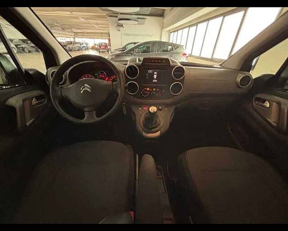 Citroen Berlingo usata a Milano (18)