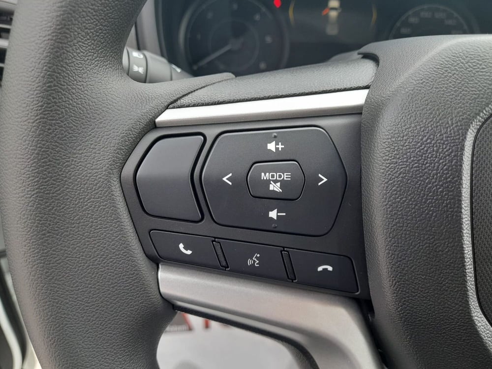 Isuzu D-Max Pick-up nuova a L'Aquila (9)