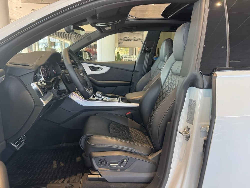 Audi Q8 Sportback usata a Firenze (14)