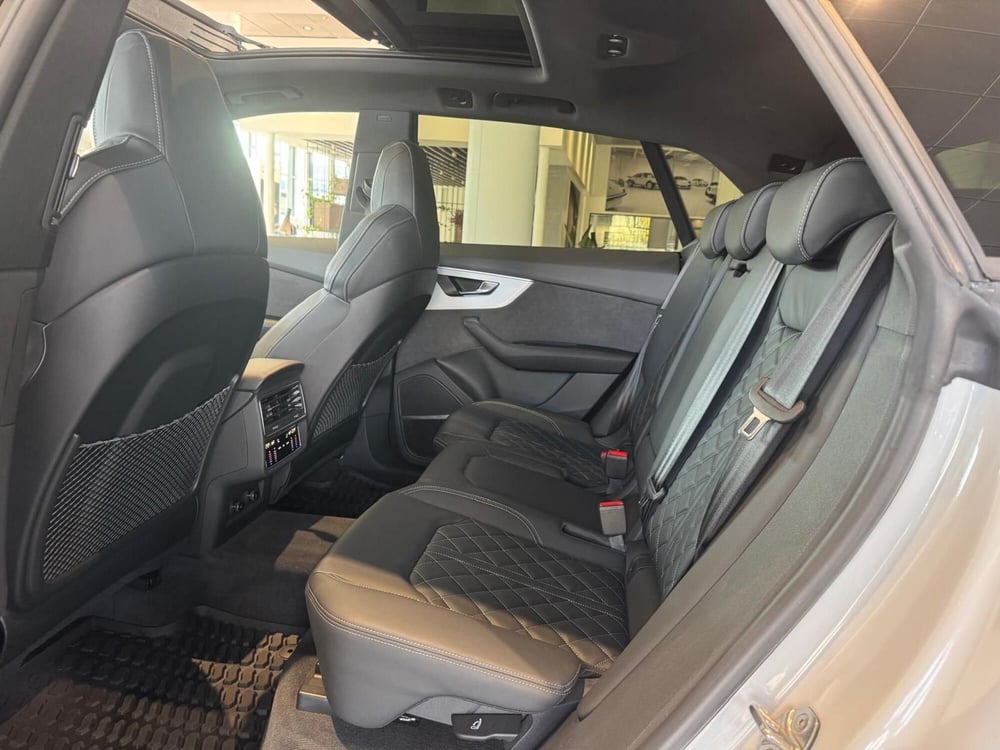 Audi Q8 Sportback usata a Firenze (15)