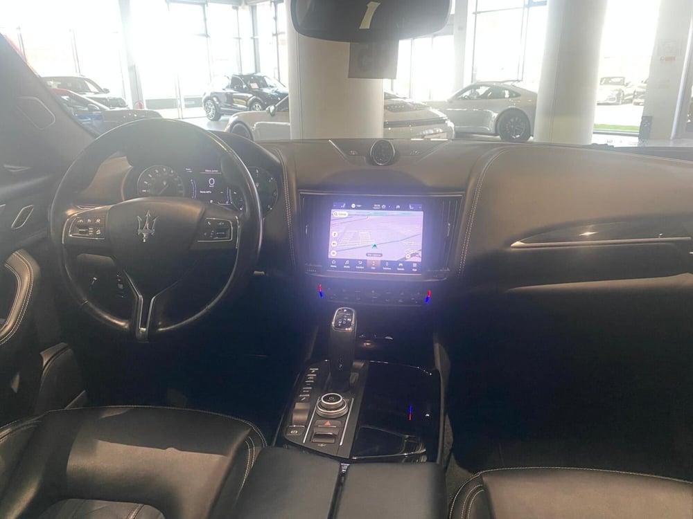 Maserati Levante usata a Firenze (11)