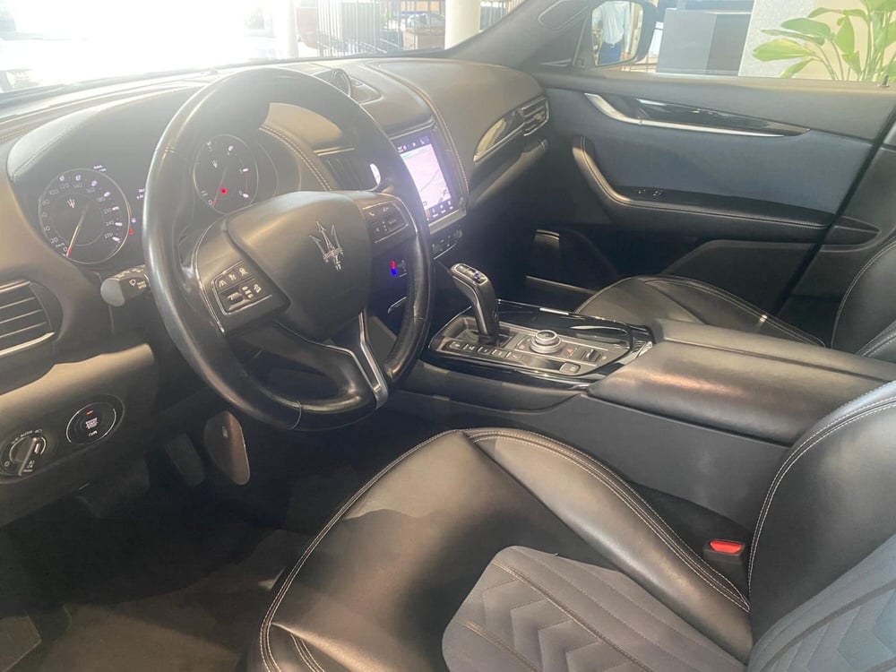 Maserati Levante usata a Firenze (13)