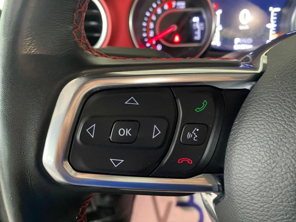 Jeep Wrangler usata a Milano (13)