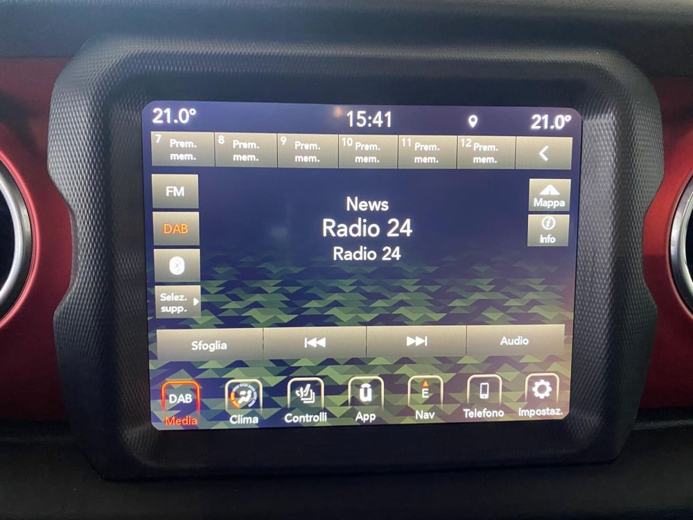 Jeep Wrangler usata a Milano (17)