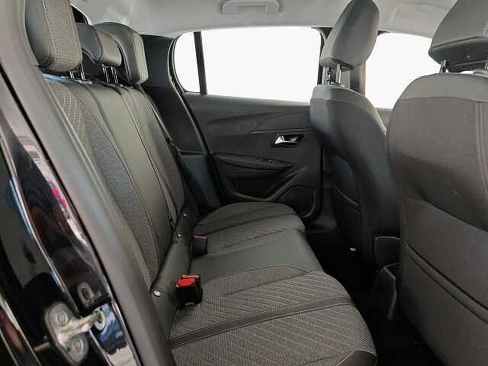 Peugeot 208 nuova a Palermo (8)