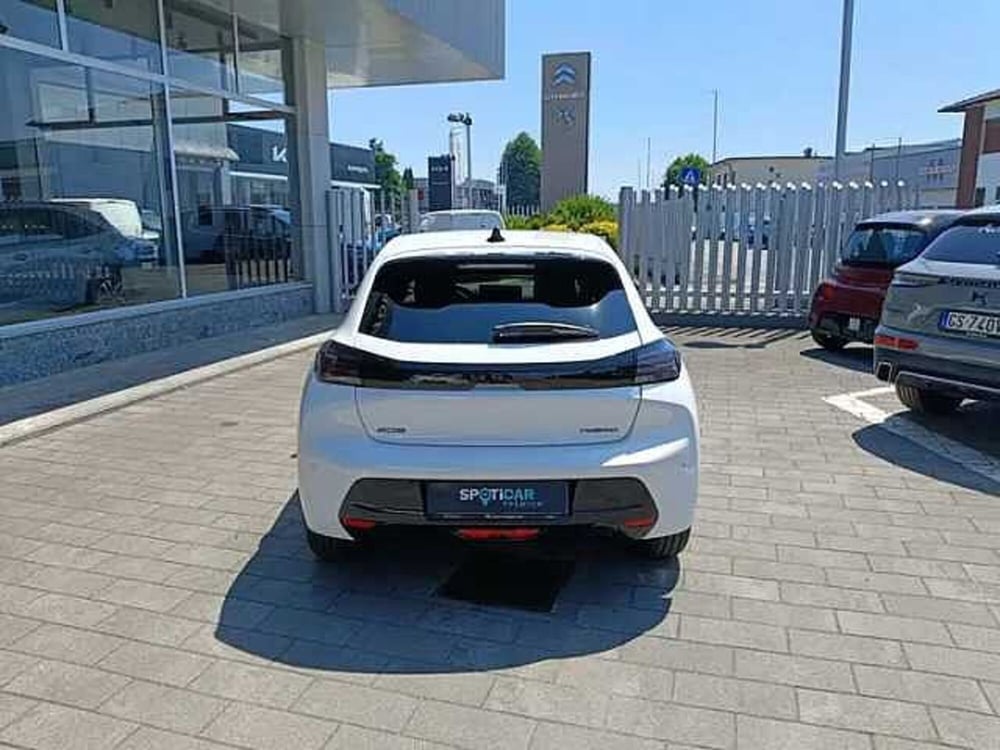 Peugeot 208 nuova a Milano (6)