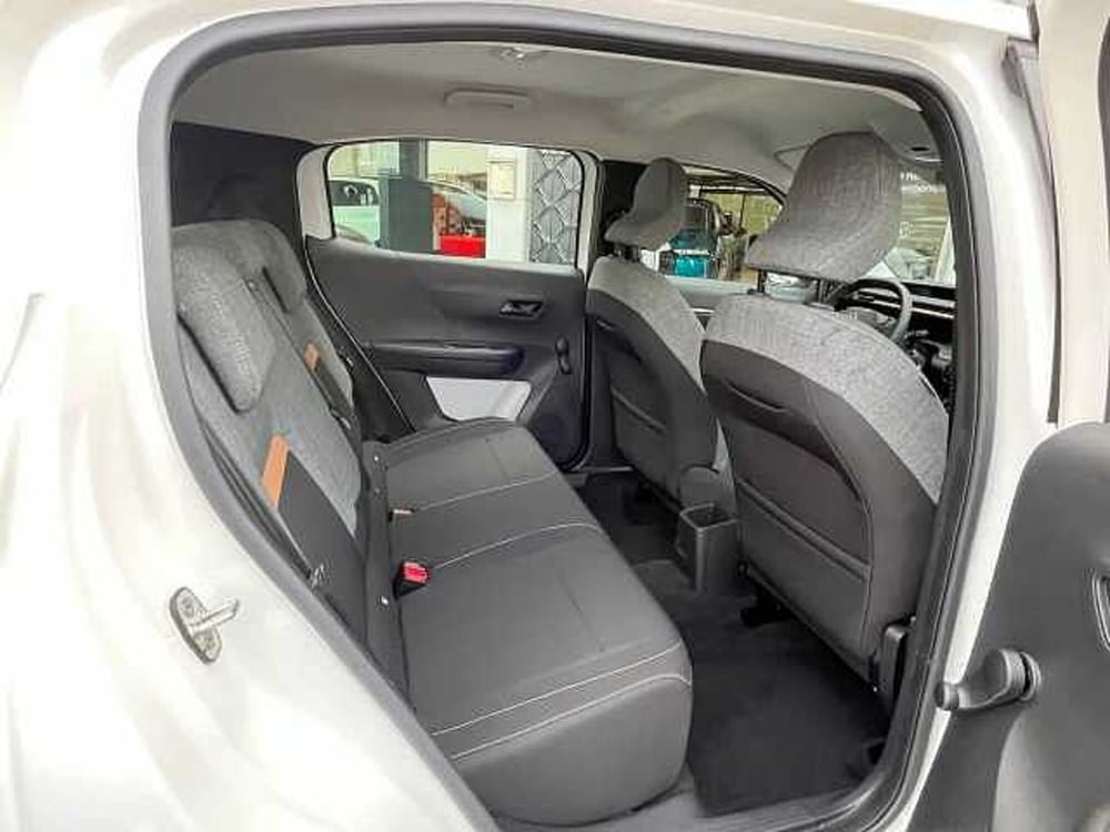 Citroen C3 Aircross nuova a Milano (12)