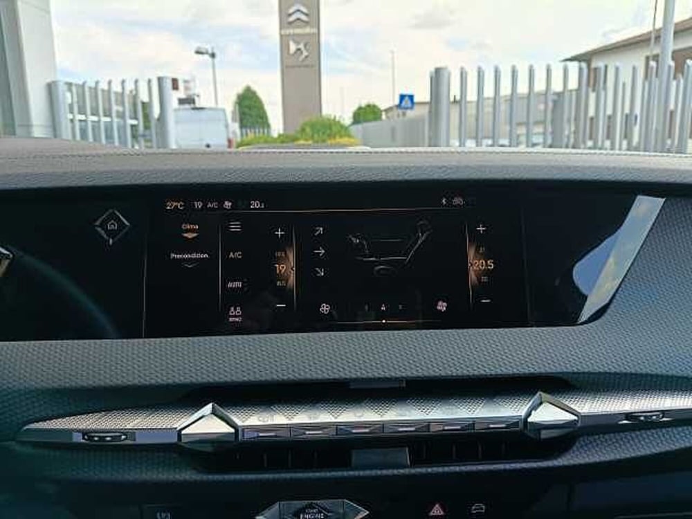 Ds DS 4 nuova a Milano (15)