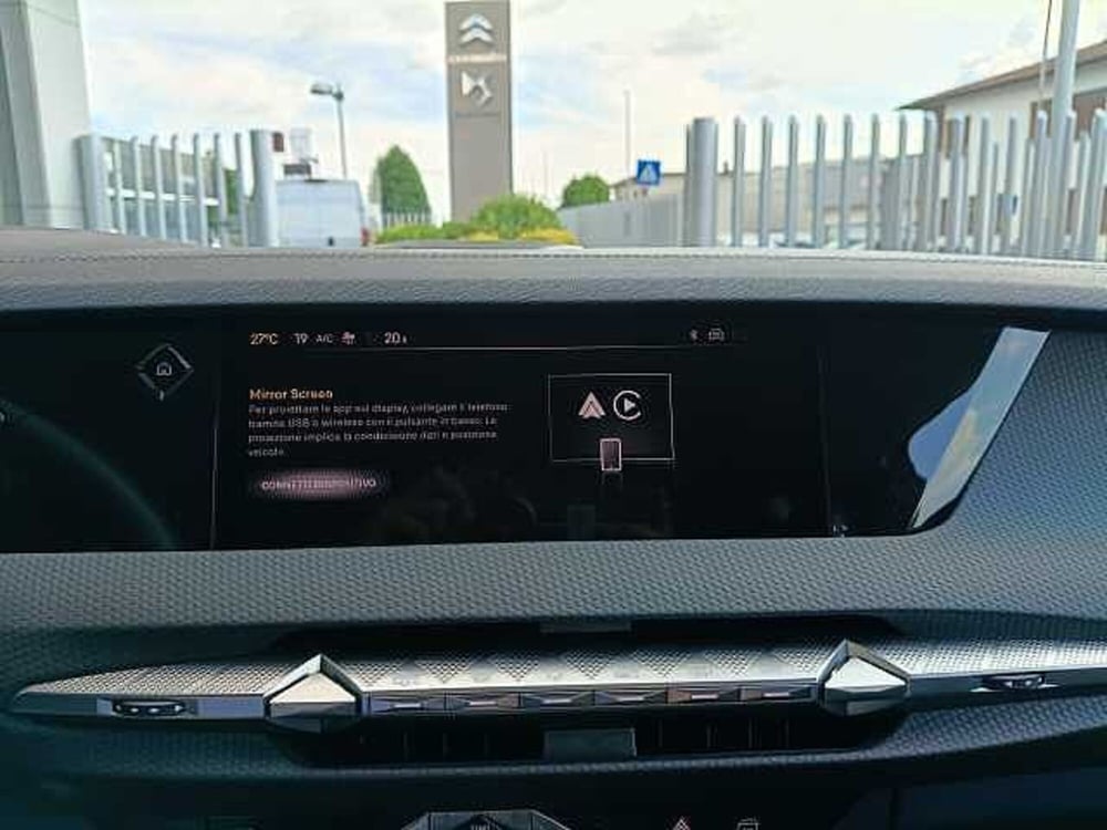 Ds DS 4 nuova a Milano (17)