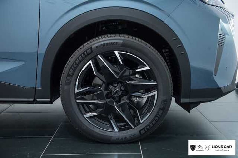 Peugeot 5008 nuova a Lodi (7)