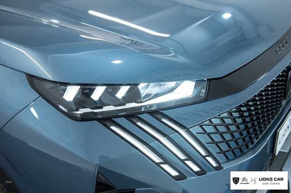Peugeot 5008 nuova a Lodi (8)