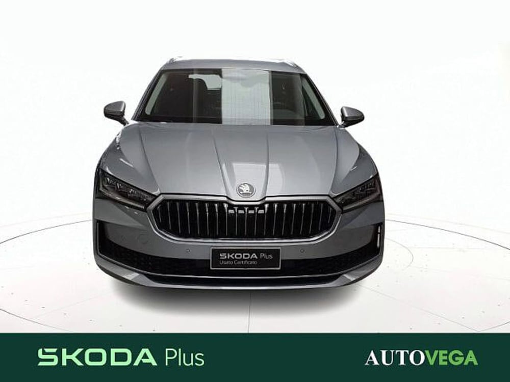 Skoda Superb nuova a Vicenza (2)