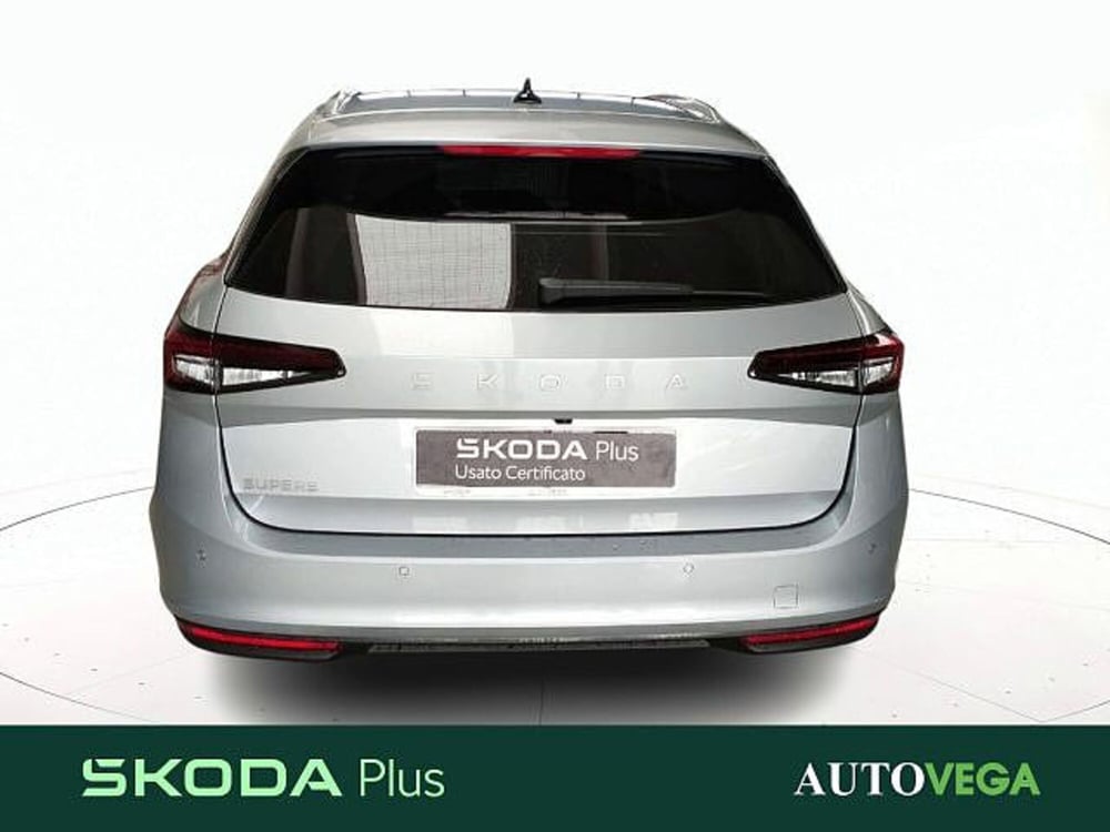 Skoda Superb nuova a Vicenza (4)