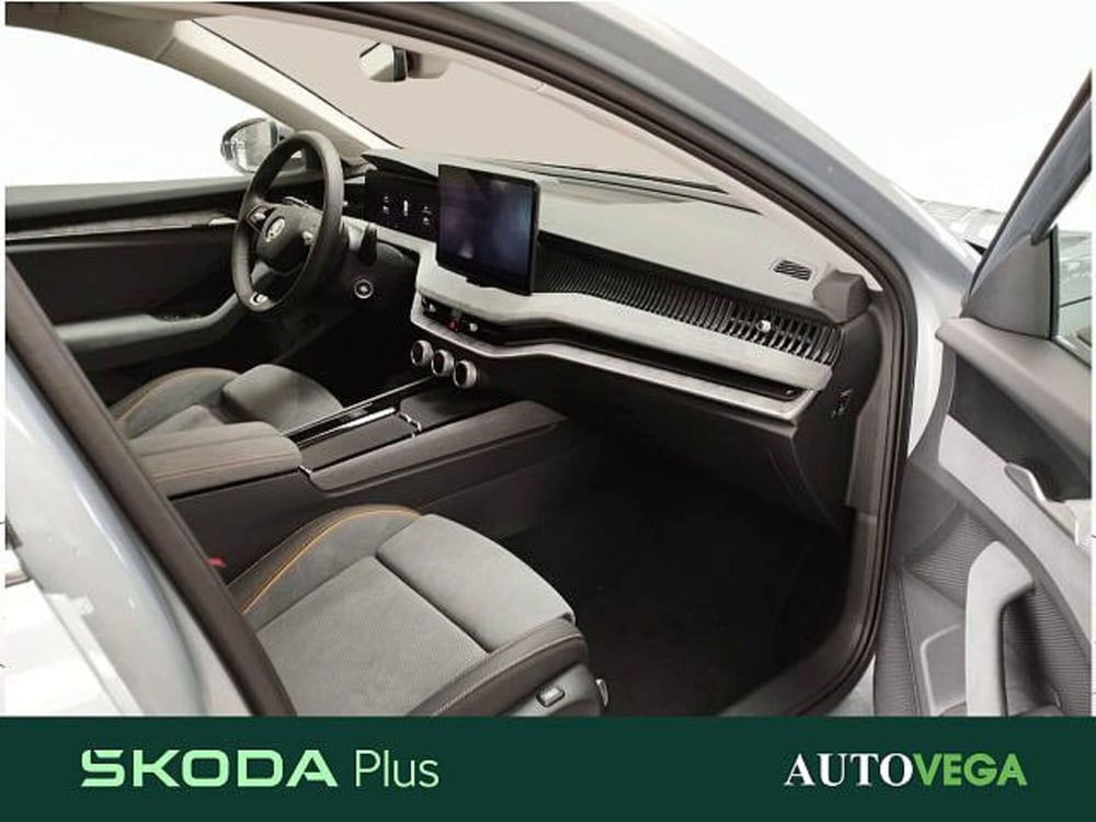 Skoda Superb nuova a Vicenza (5)