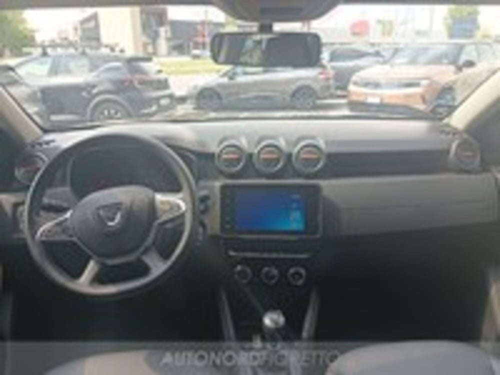 Dacia Duster usata a Udine (11)