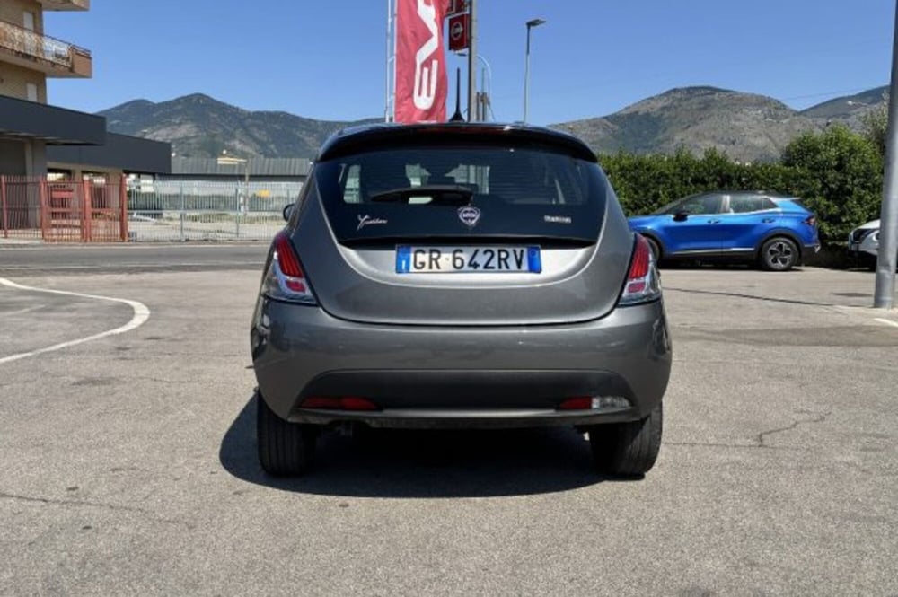 Lancia Ypsilon usata a Latina (6)
