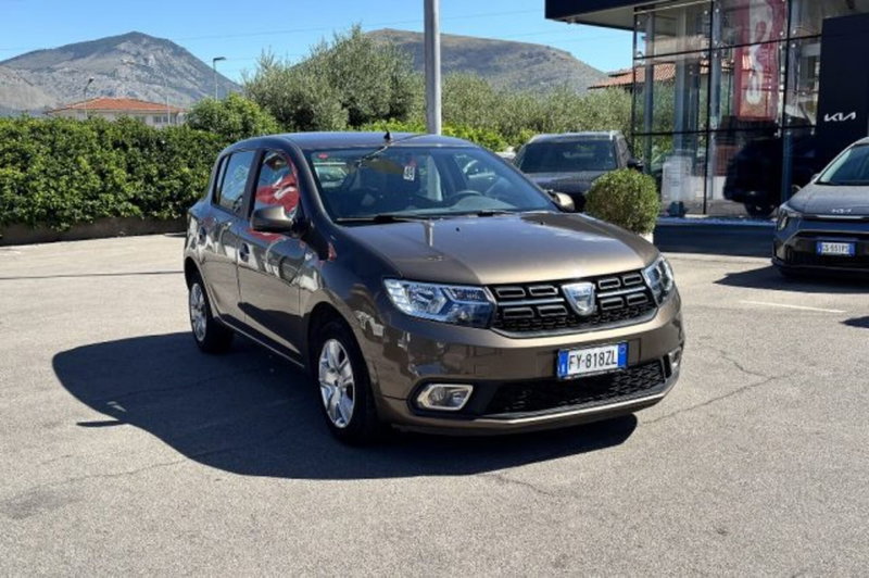 Dacia Sandero usata a Latina