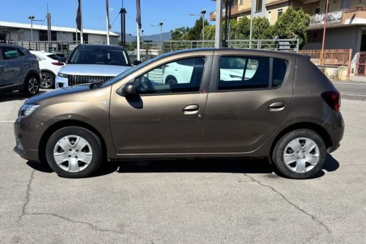 Dacia Sandero usata a Latina (4)