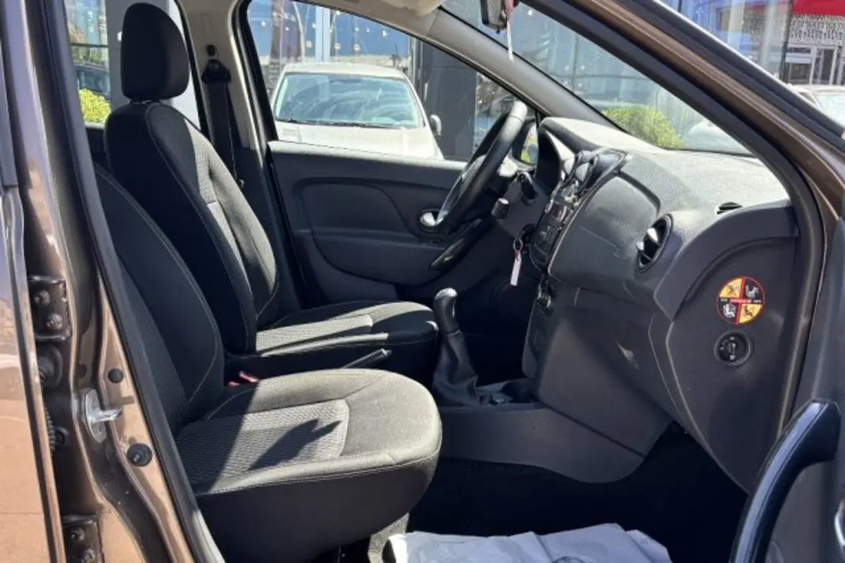 Dacia Sandero usata a Latina (8)