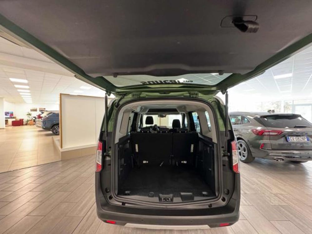 Ford Tourneo Courier usata a Lucca (7)