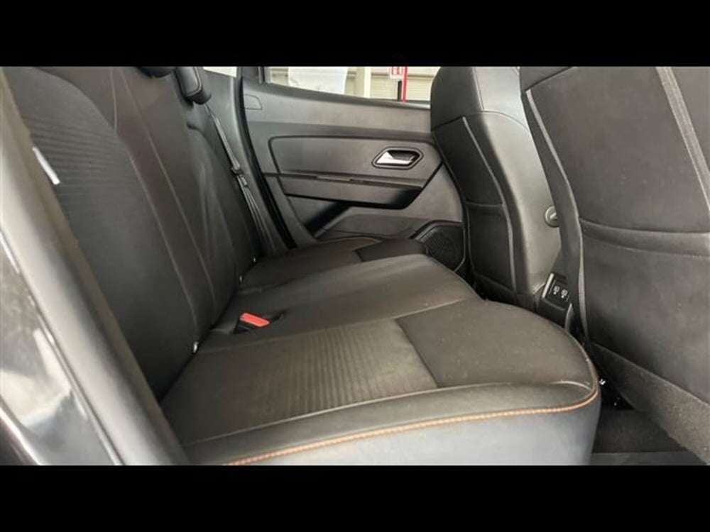 Dacia Duster usata a Firenze (14)