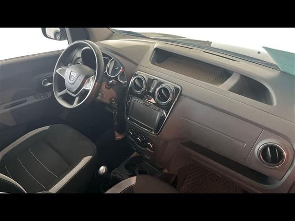 Dacia Dokker usata a Firenze (12)