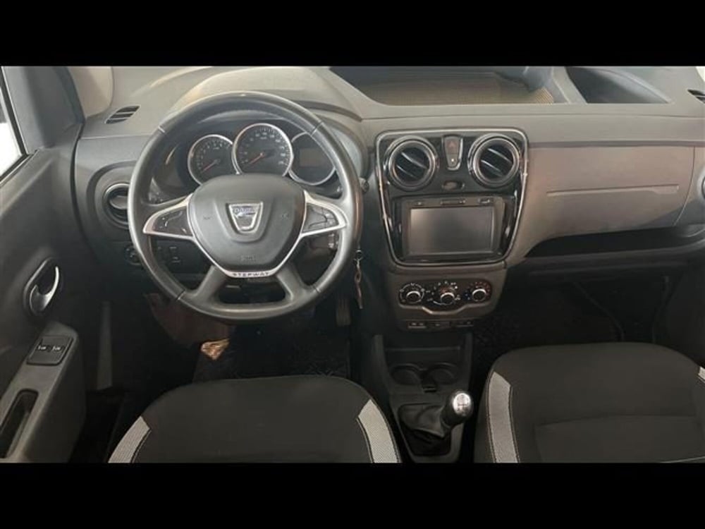 Dacia Dokker usata a Firenze (7)