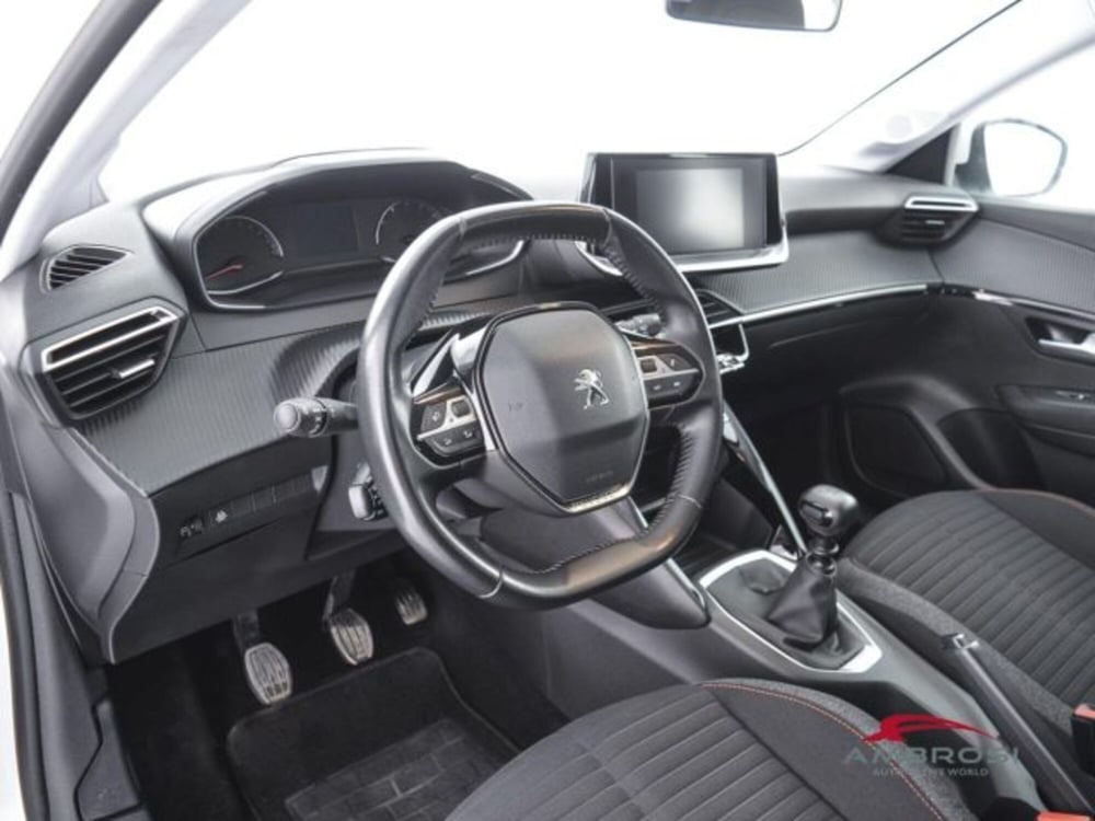 Peugeot 208 usata a Perugia (8)