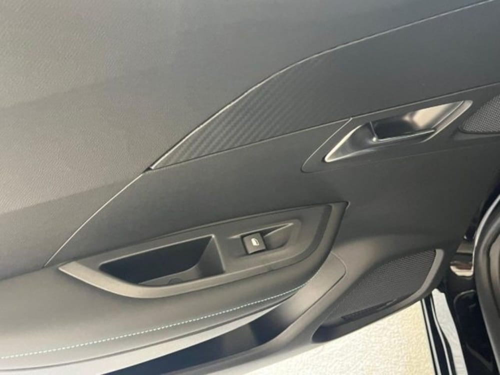 Peugeot 2008 nuova a Trapani (11)