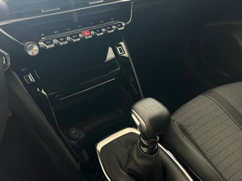 Peugeot 2008 nuova a Trapani (12)