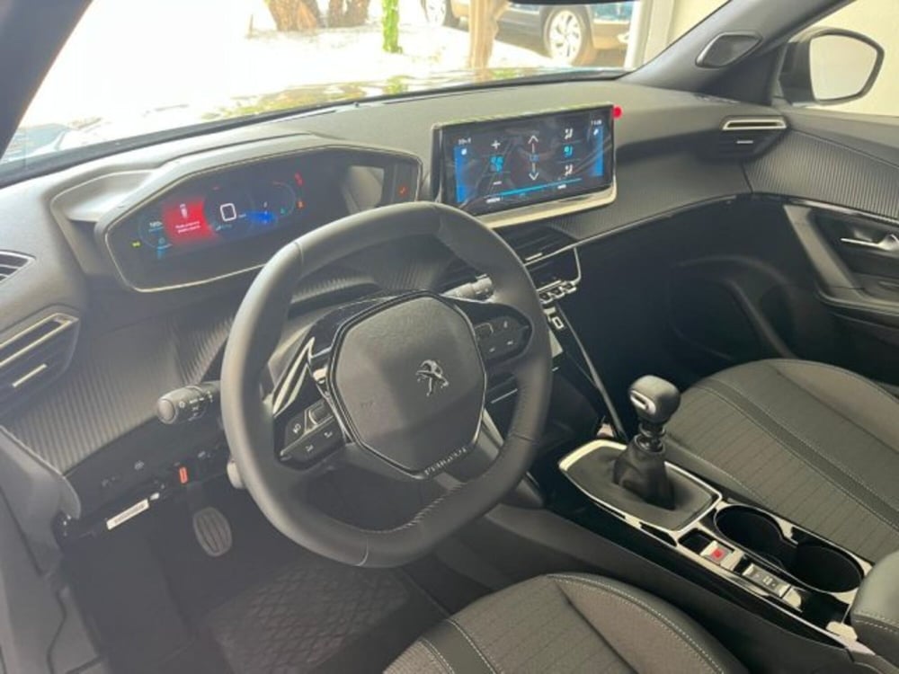 Peugeot 2008 nuova a Trapani (18)