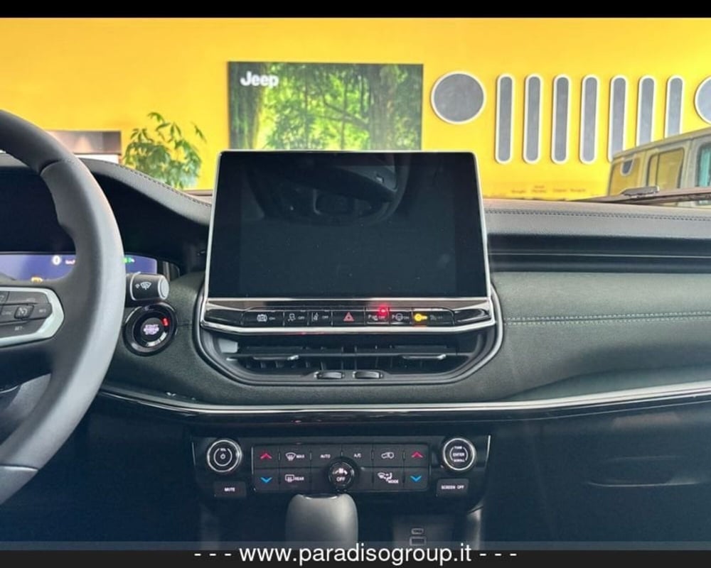 Jeep Compass nuova a Catanzaro (13)