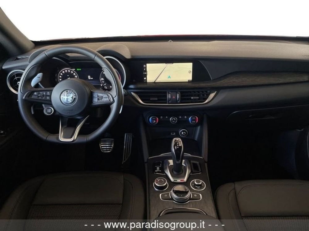 Alfa Romeo Stelvio nuova a Catanzaro (14)