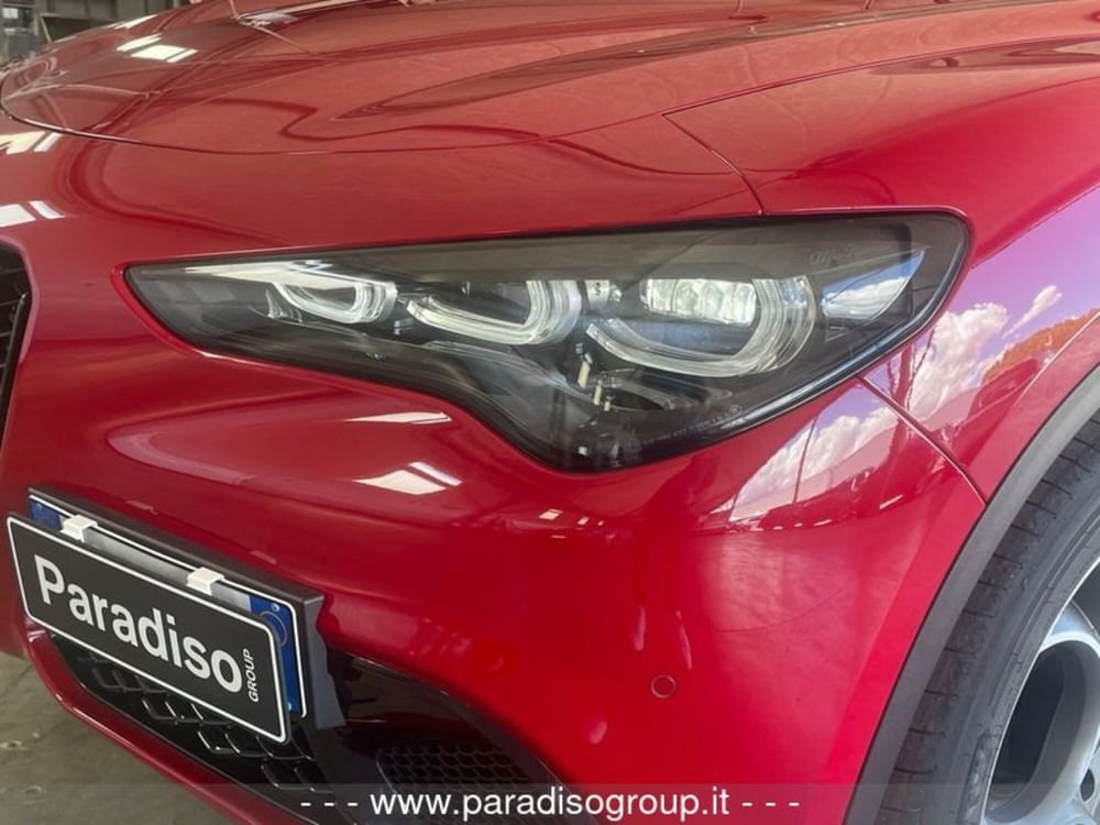 Alfa Romeo Stelvio nuova a Catanzaro (7)