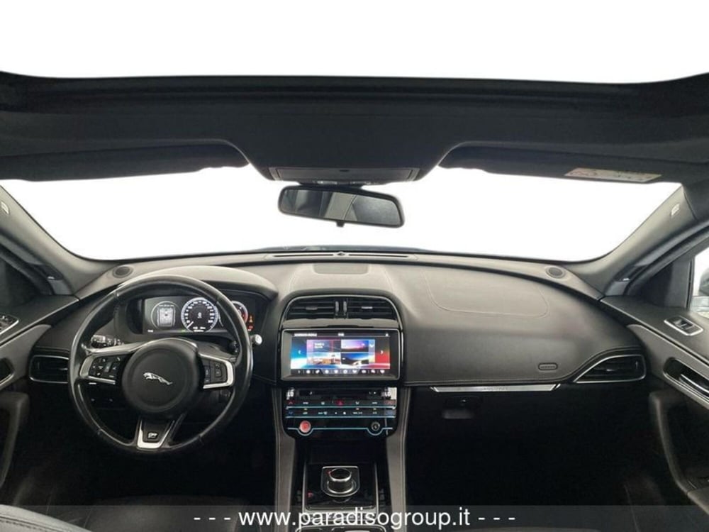 Jaguar F-Pace usata a Catanzaro (12)