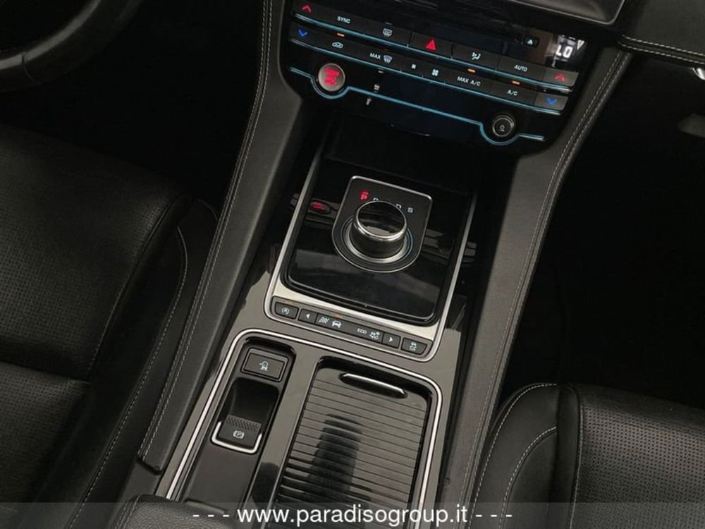 Jaguar F-Pace usata a Catanzaro (17)