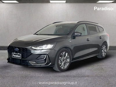 Ford Focus Station Wagon 1.0 EcoBoost Hybrid 125 CV SW Business del 2023 usata a Lamezia Terme