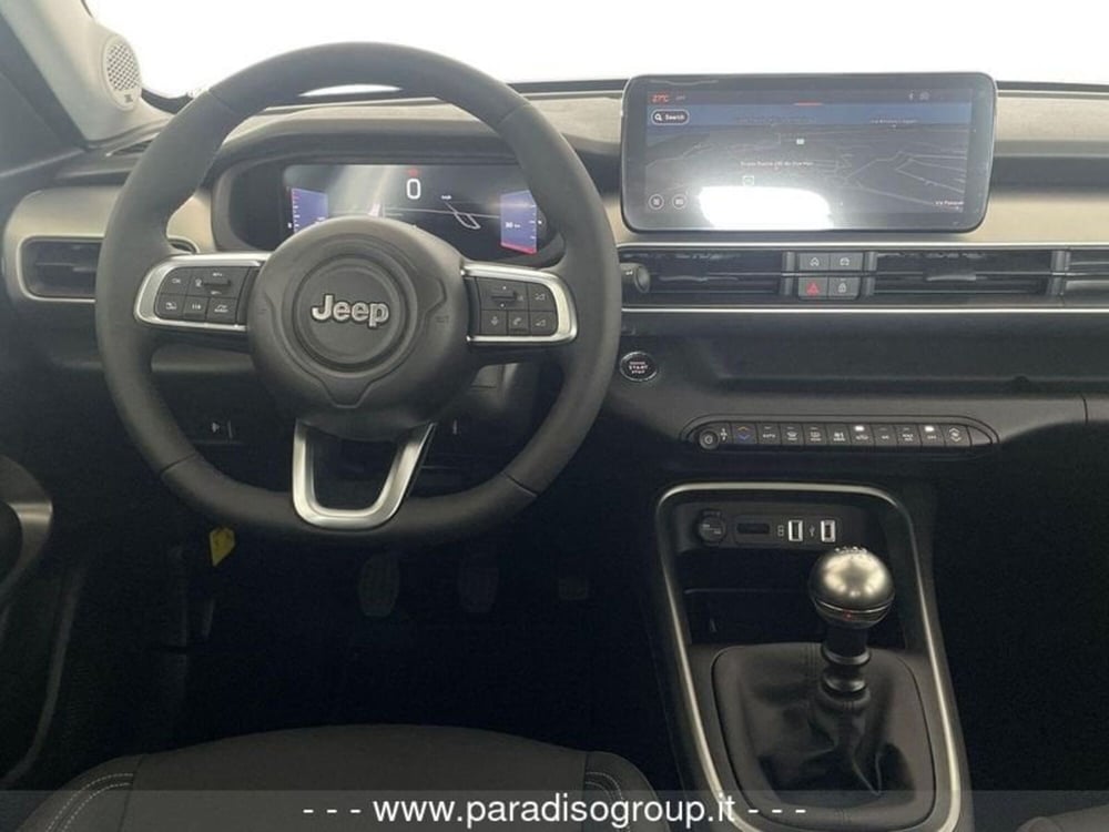 Jeep Avenger nuova a Catanzaro (15)