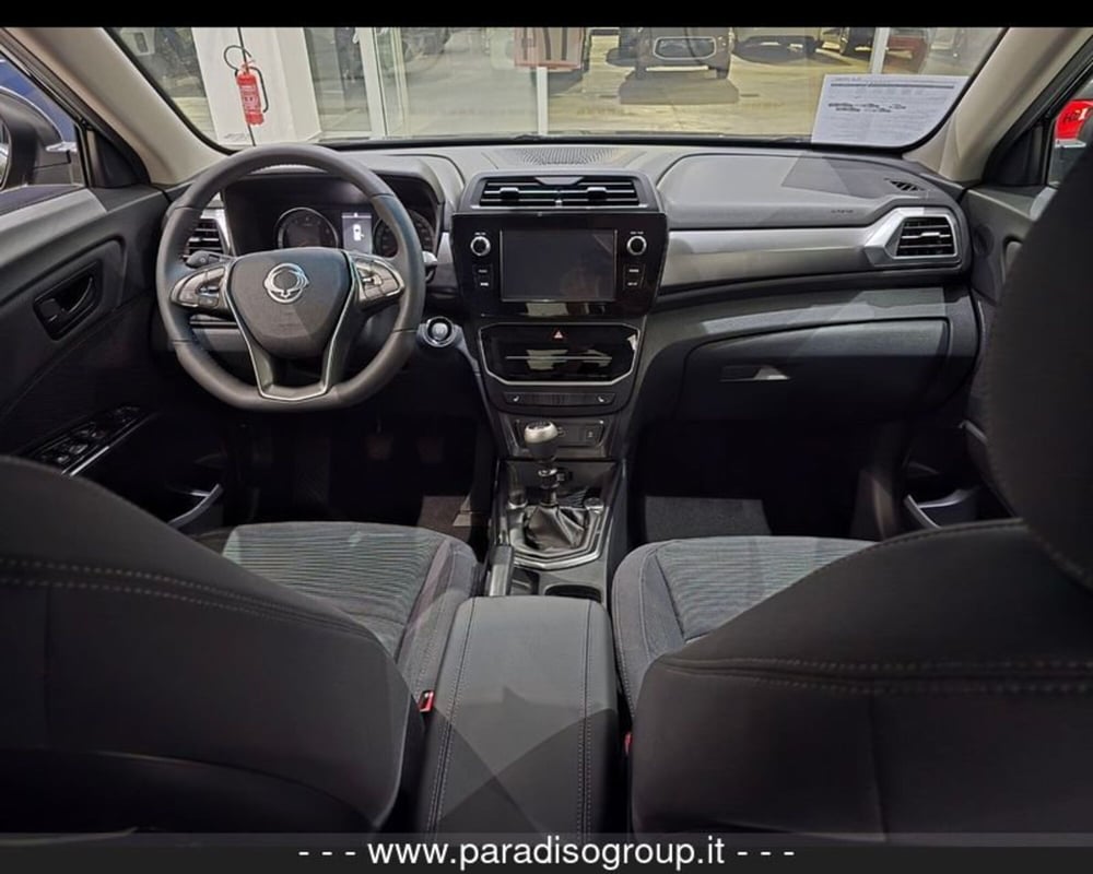 Ssangyong Tivoli nuova a Catanzaro (5)
