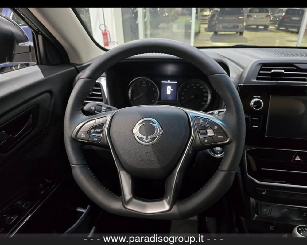 Ssangyong Tivoli nuova a Catanzaro (8)