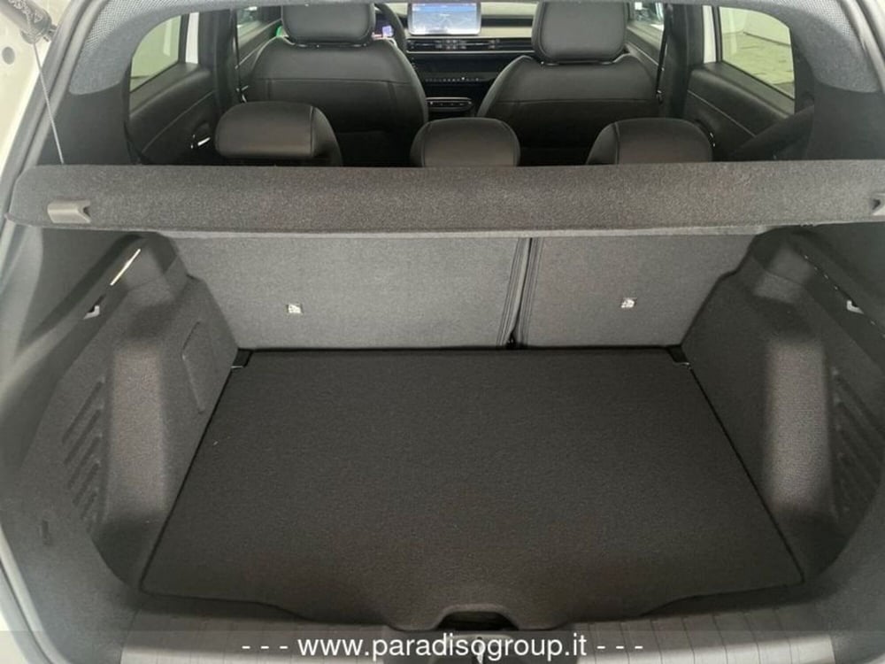 Jeep Avenger nuova a Catanzaro (12)