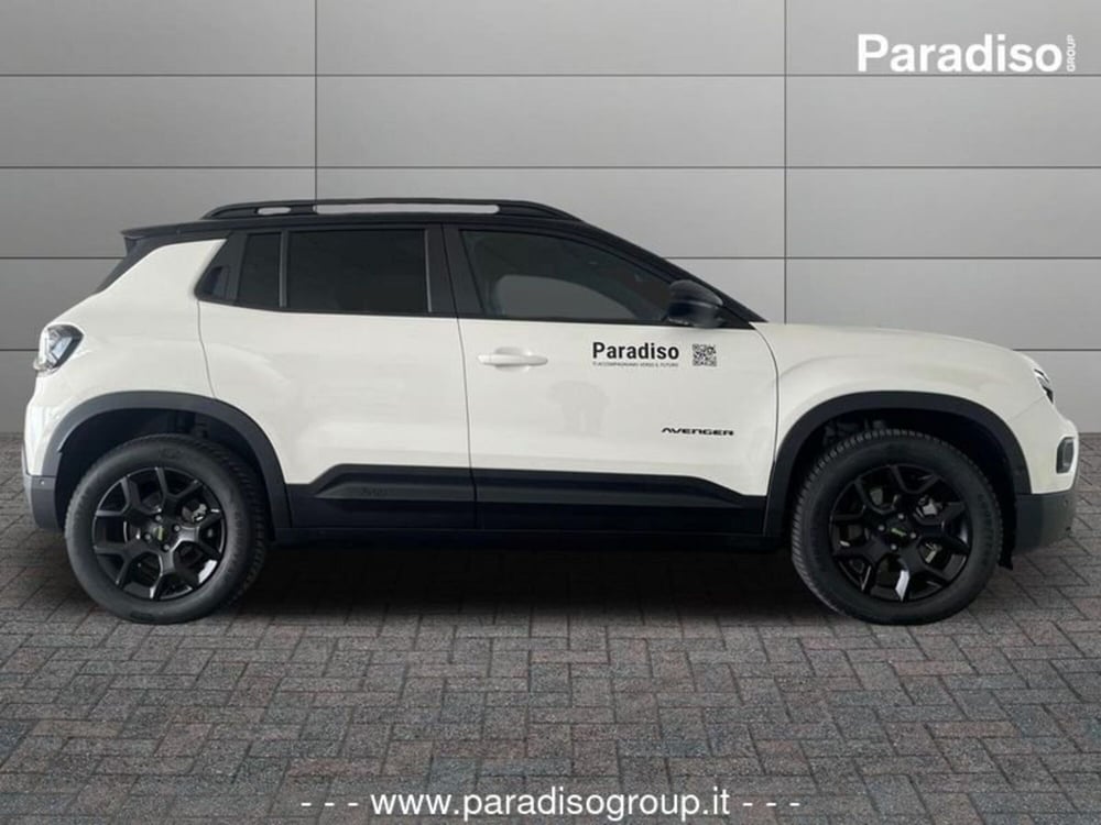 Jeep Avenger nuova a Catanzaro (5)