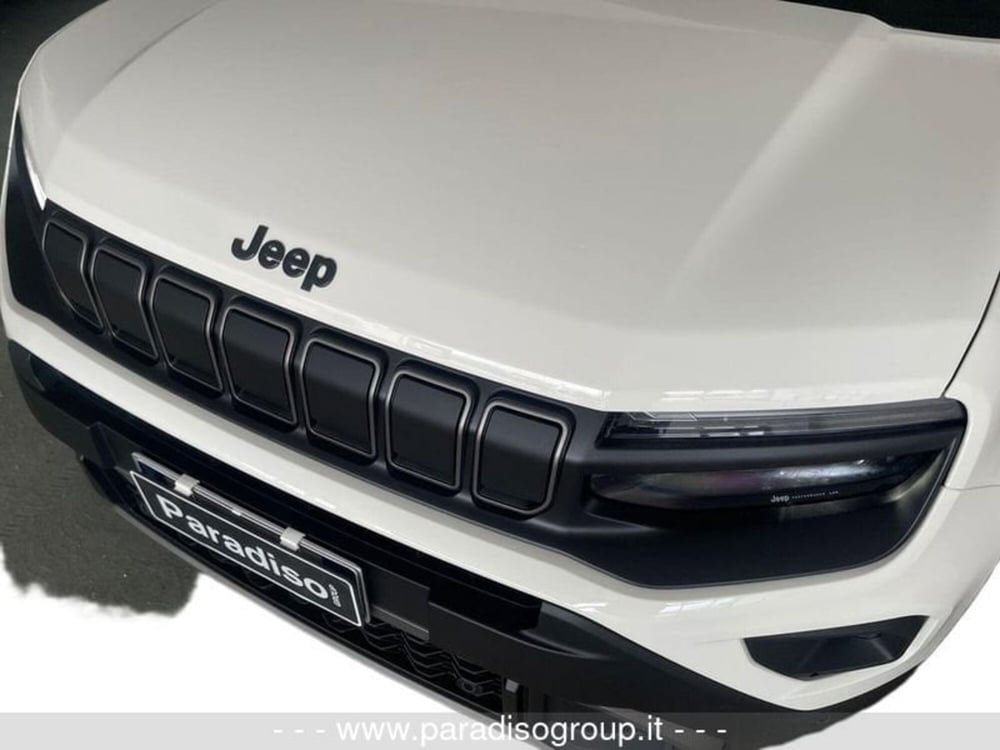Jeep Avenger nuova a Catanzaro (8)