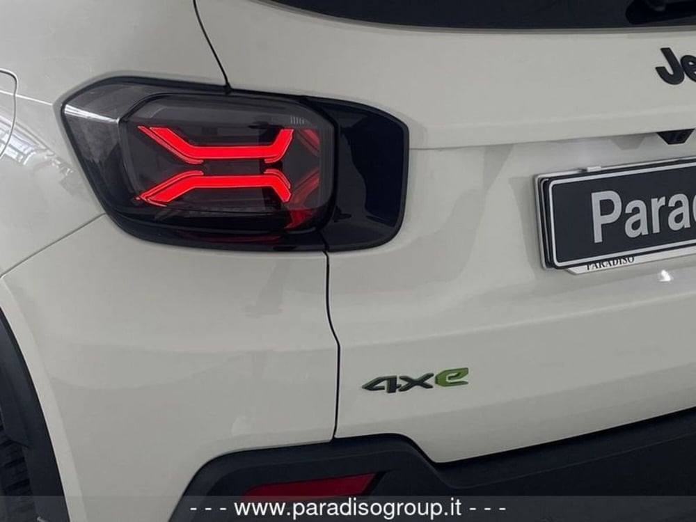 Jeep Avenger nuova a Catanzaro (9)