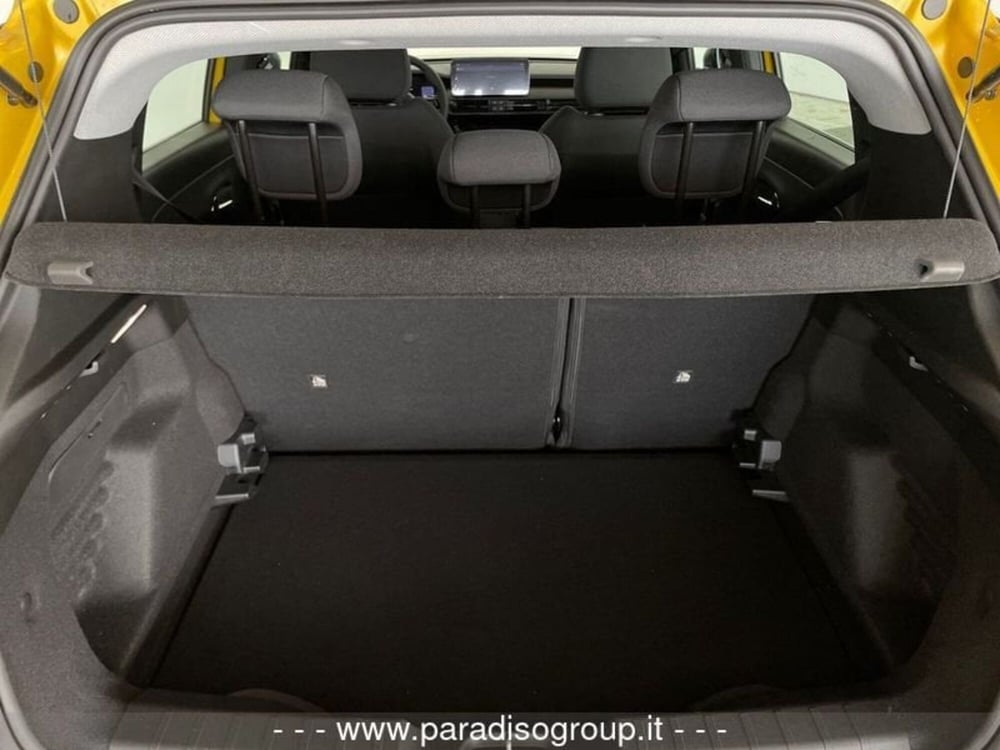 Jeep Avenger nuova a Catanzaro (12)