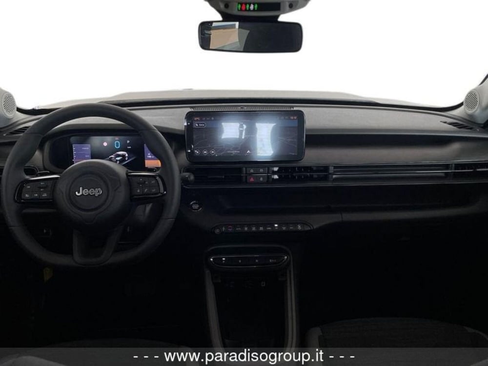 Jeep Avenger nuova a Catanzaro (14)