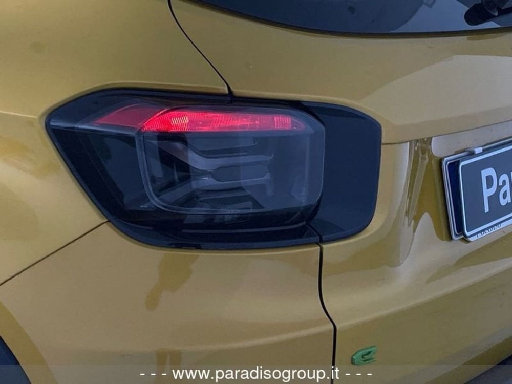 Jeep Avenger nuova a Catanzaro (9)